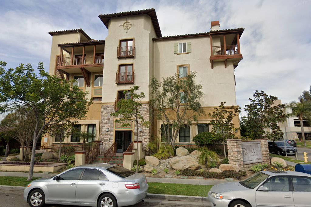 Royale Apartments